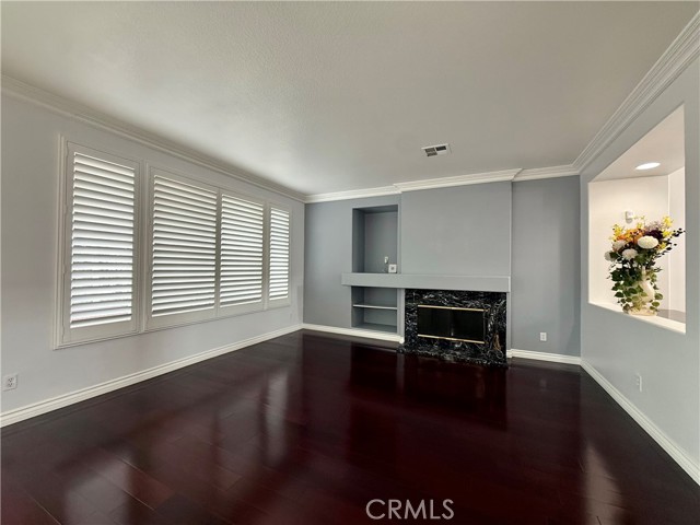 MLS #OC25262308 image #8