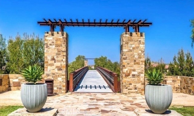 MLS #OC25262337 image #38