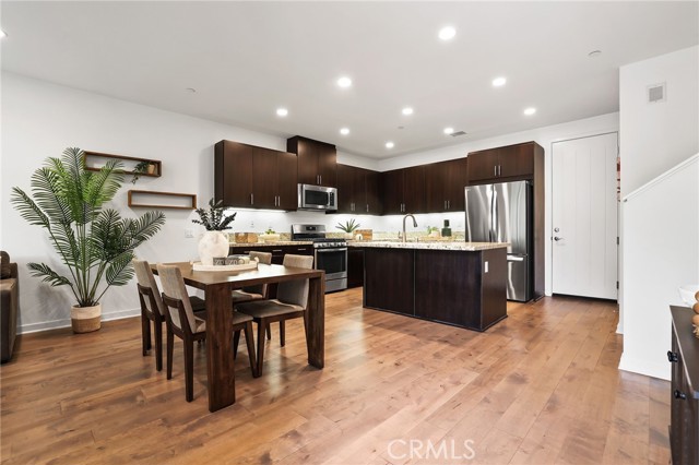 MLS #OC25262337 image #8