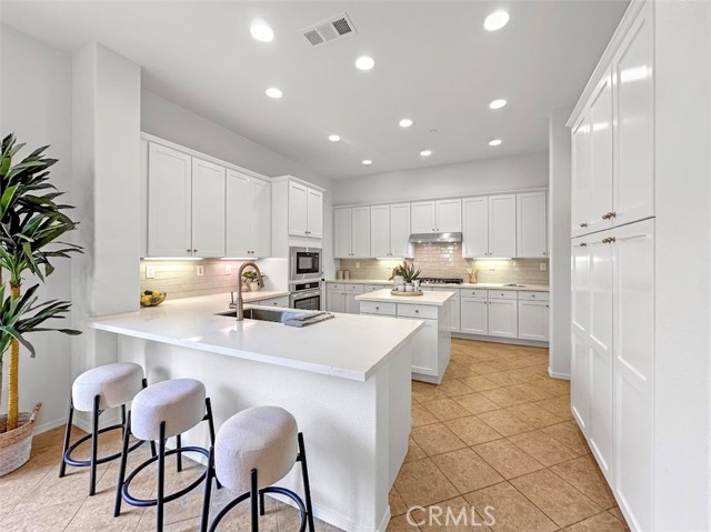 MLS #OC25262340 image #8