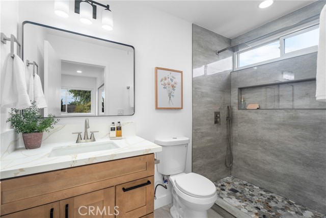 MLS #OC25262393 image #12