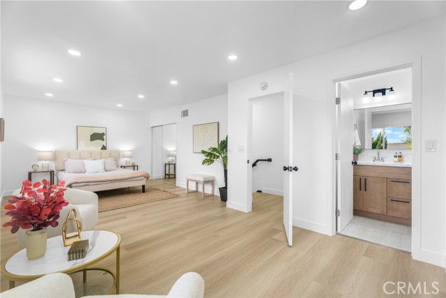 MLS #OC25262393 image #14