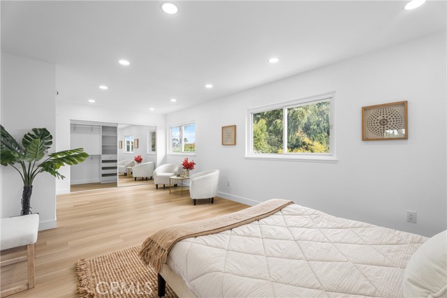 MLS #OC25262393 image #17