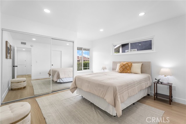 MLS #OC25262393 image #3