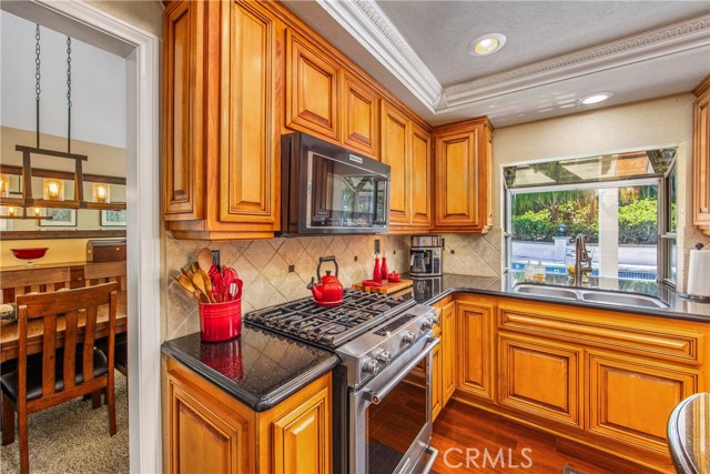 MLS #OC25262397 image #11