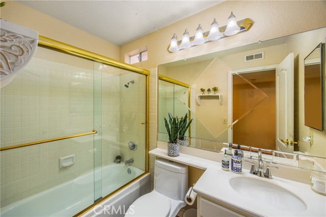 MLS #OC25262397 image #19