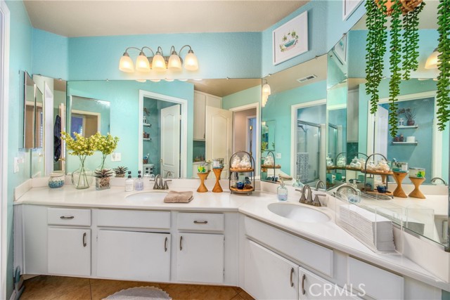 MLS #OC25262397 image #30