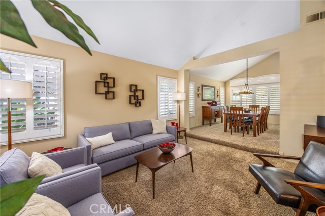 MLS #OC25262397 image #6