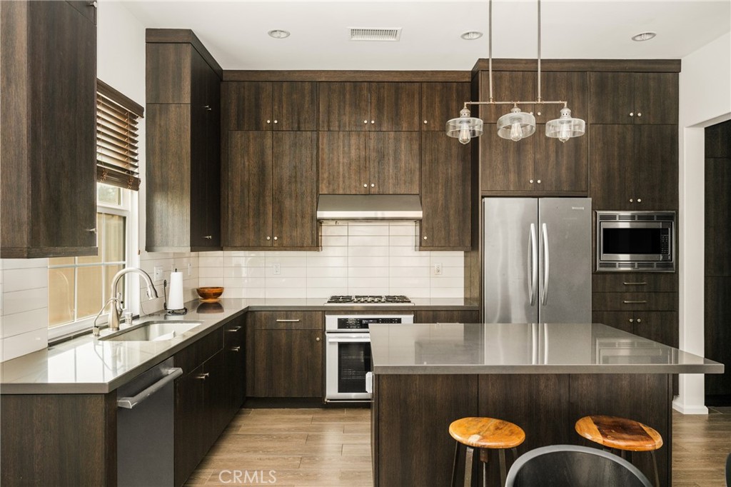 MLS #OC25262419 image #13