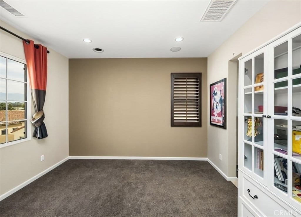 MLS #OC25262419 image #24