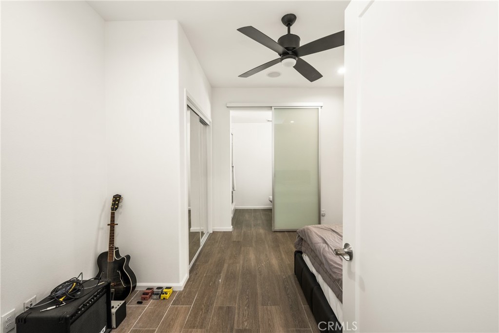 MLS #OC25262419 image #3