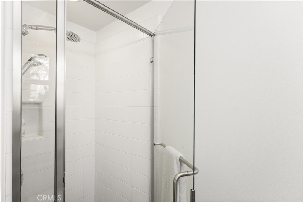 MLS #OC25262419 image #7