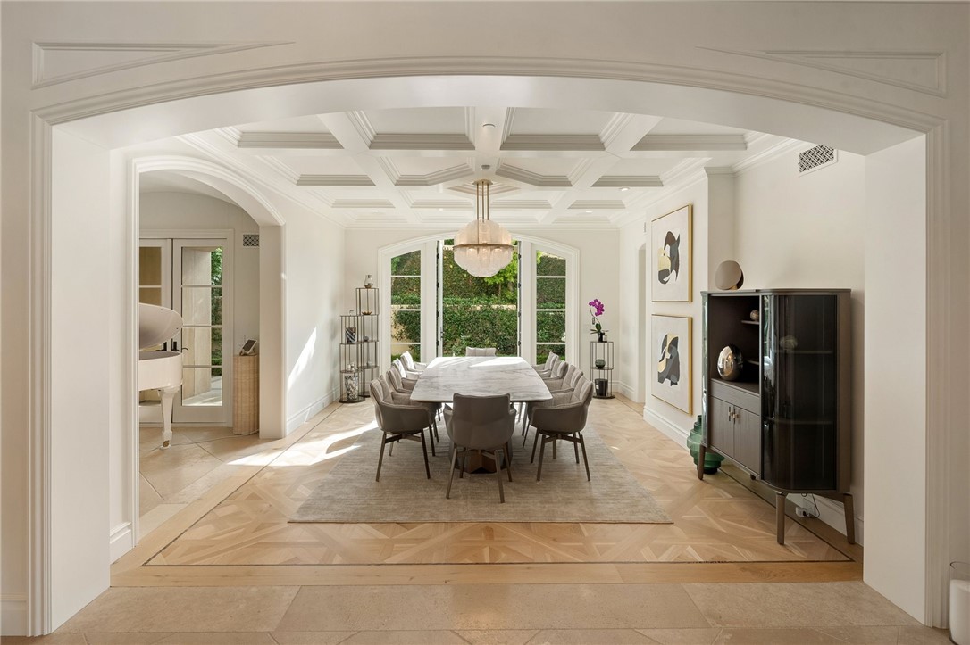 MLS #OC25262428 image #15