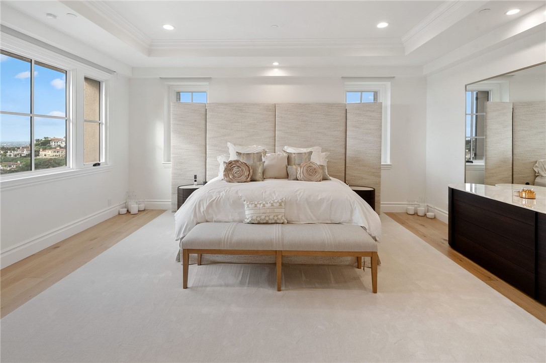 MLS #OC25262428 image #25