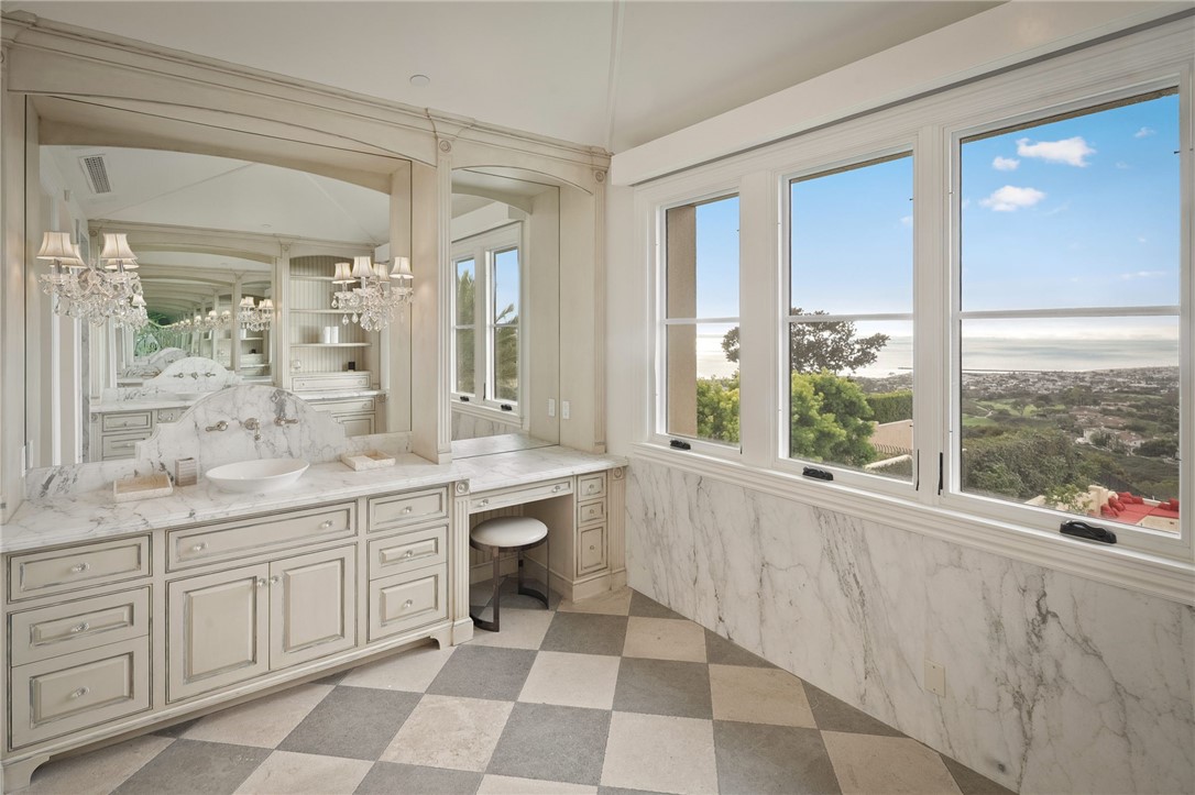 MLS #OC25262428 image #30