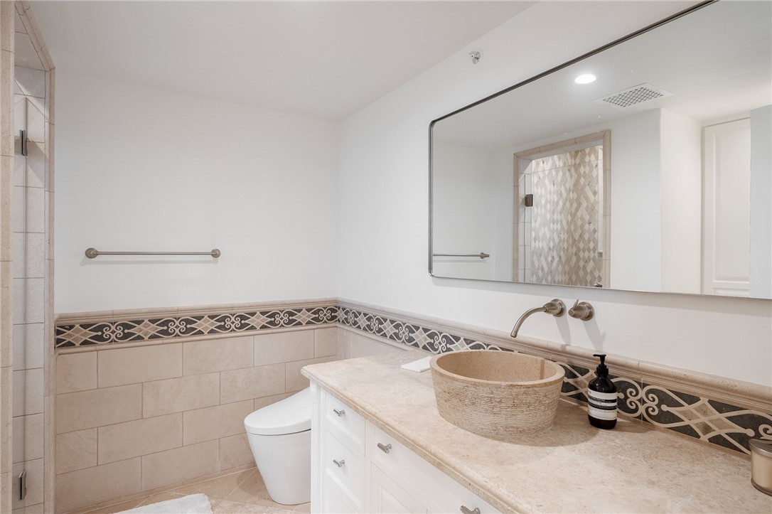 MLS #OC25262428 image #34