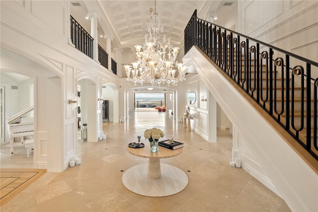 MLS #OC25262428 image #4