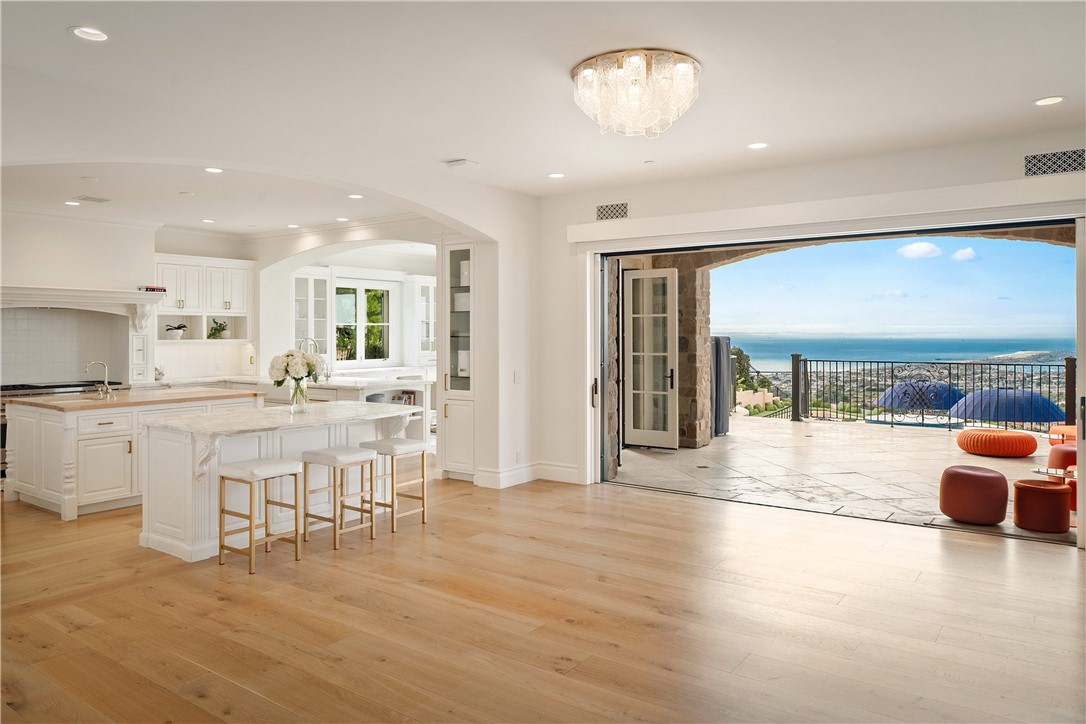 MLS #OC25262428 image #6