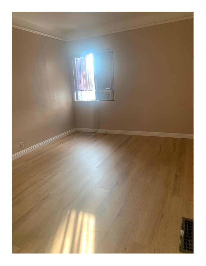 MLS #OC25262430 image #5