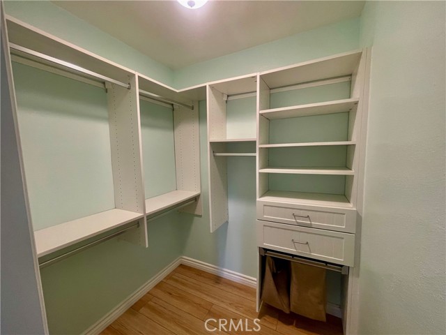 MLS #OC25262436 image #6