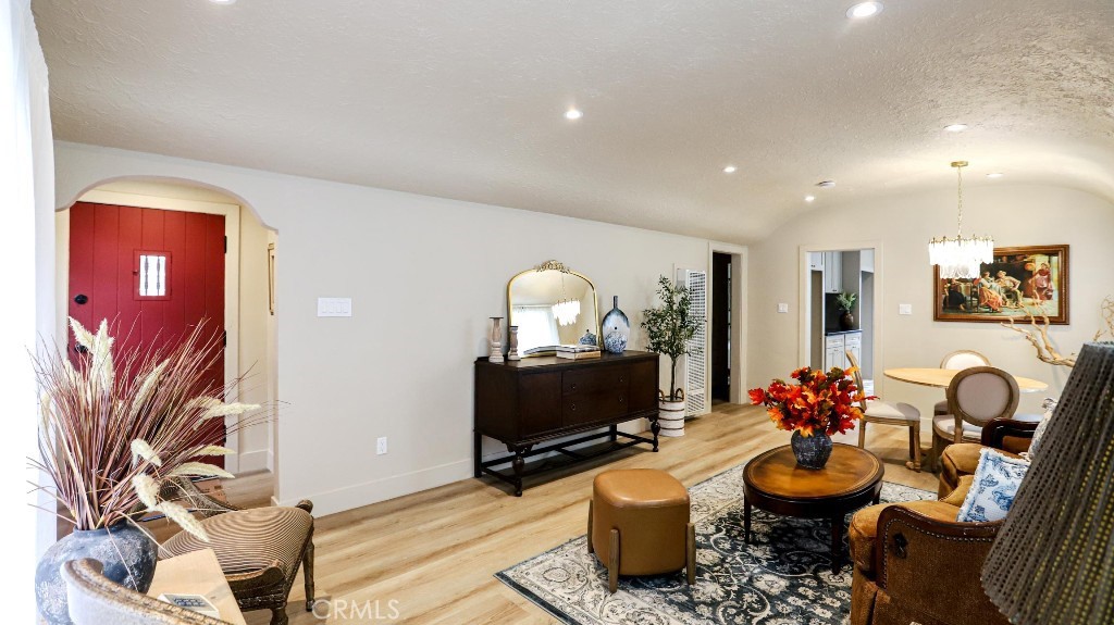 MLS #OC25262439 image #10