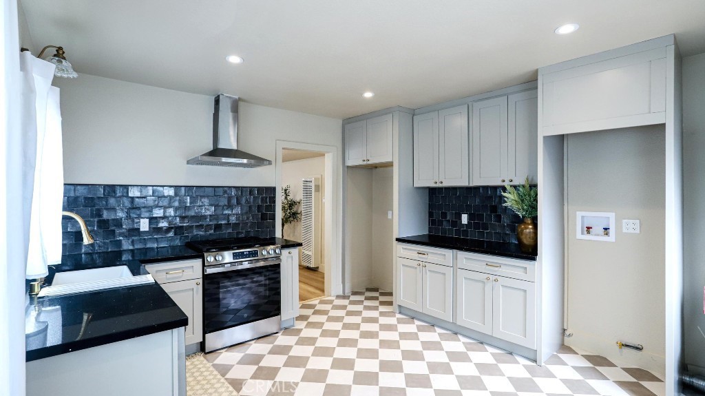 MLS #OC25262439 image #18