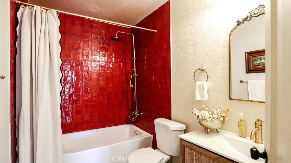 MLS #OC25262439 image #29