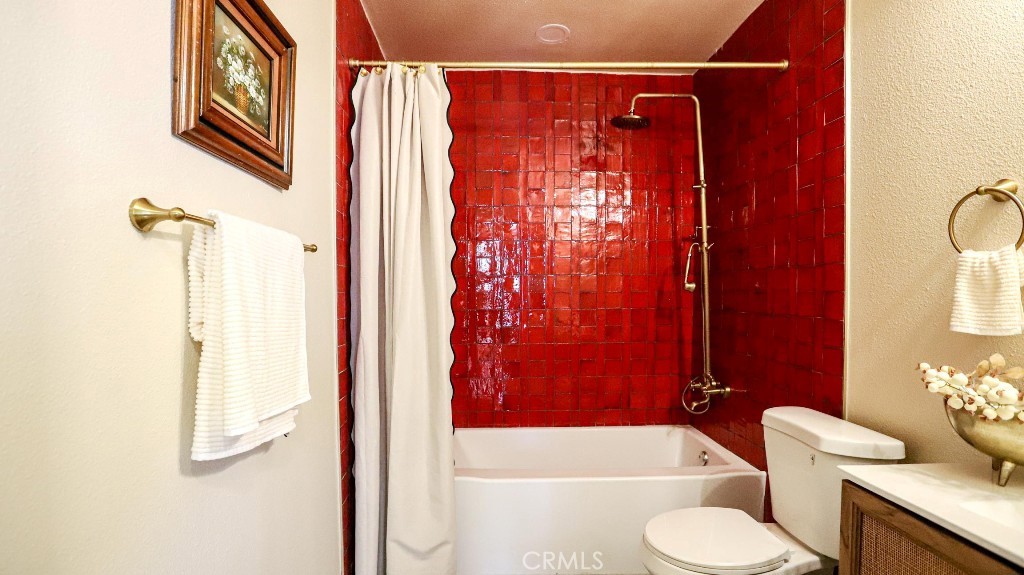 MLS #OC25262439 image #30