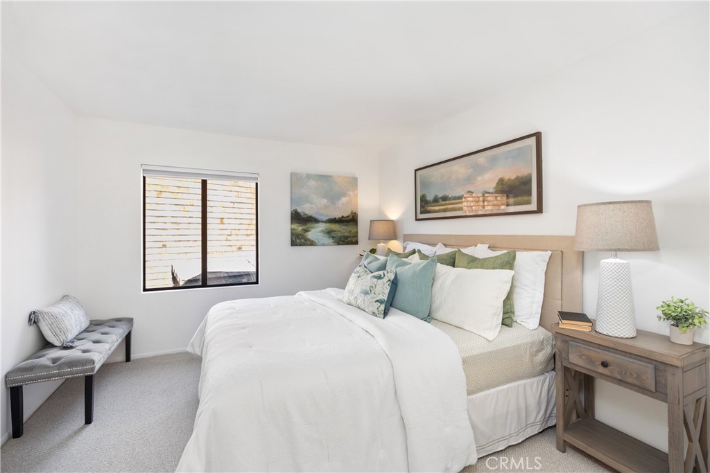 MLS #OC25262570 image #15