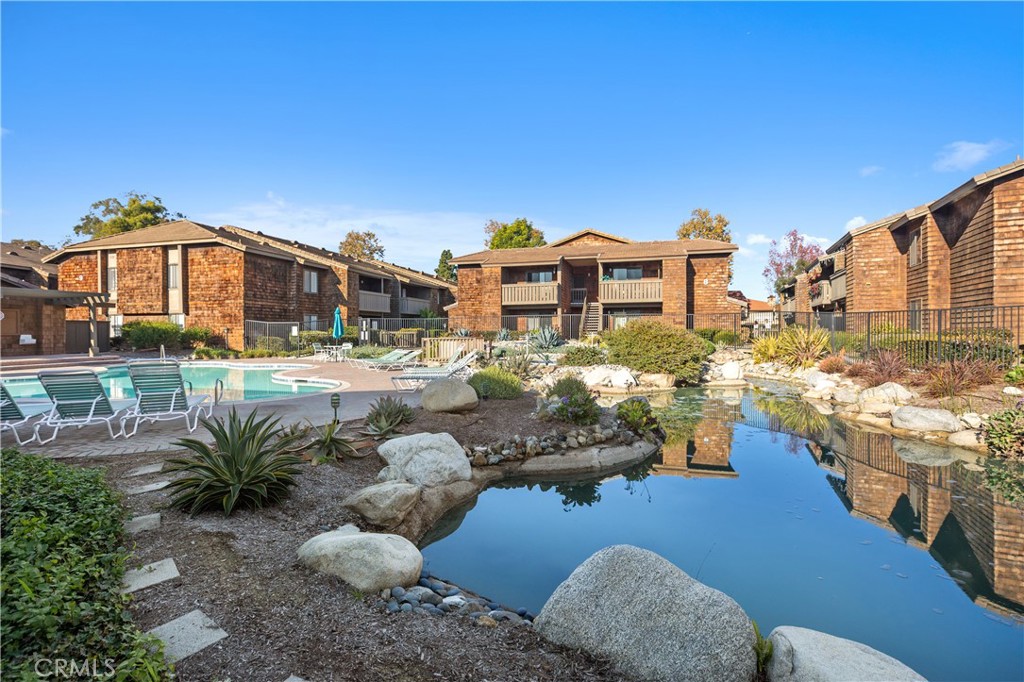 MLS #OC25262570 image #24