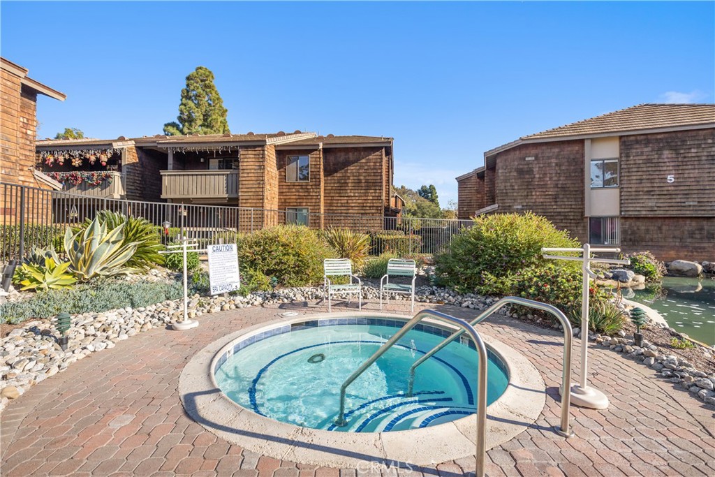 MLS #OC25262570 image #29