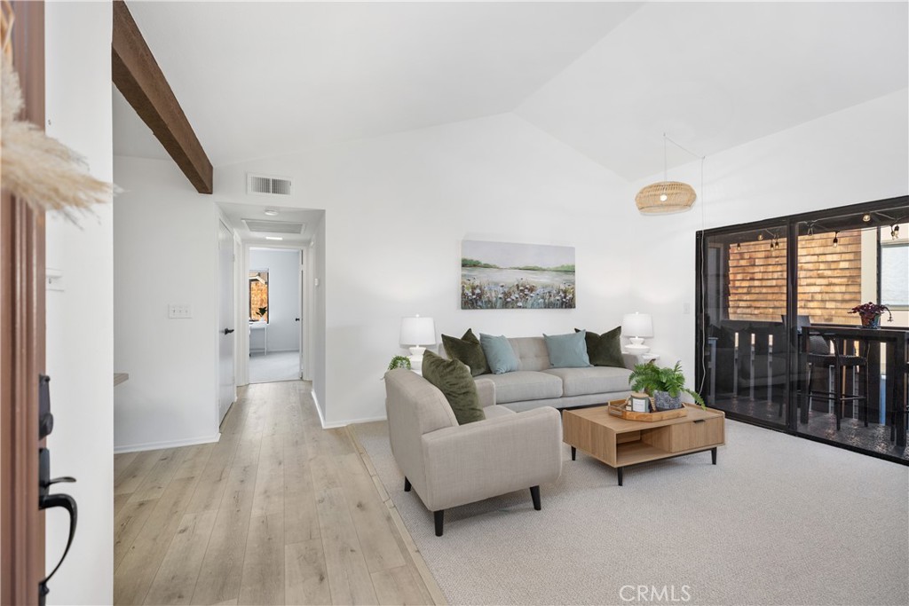 MLS #OC25262570 image #3