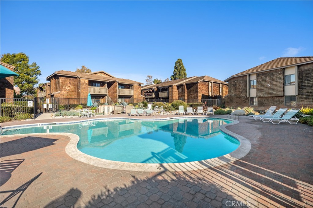 MLS #OC25262570 image #31