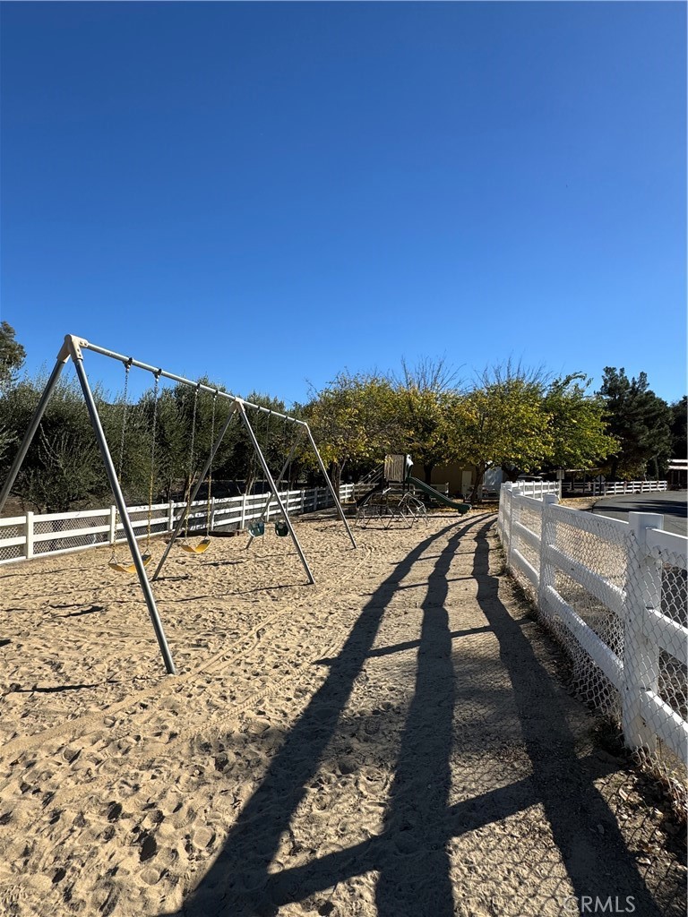 MLS #OC25262578 image #37