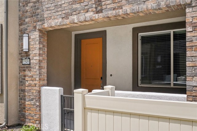 MLS #OC25262589 image #2