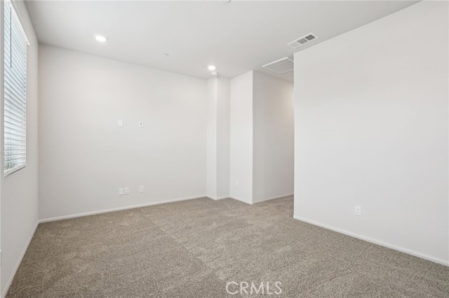 MLS #OC25262589 image #27