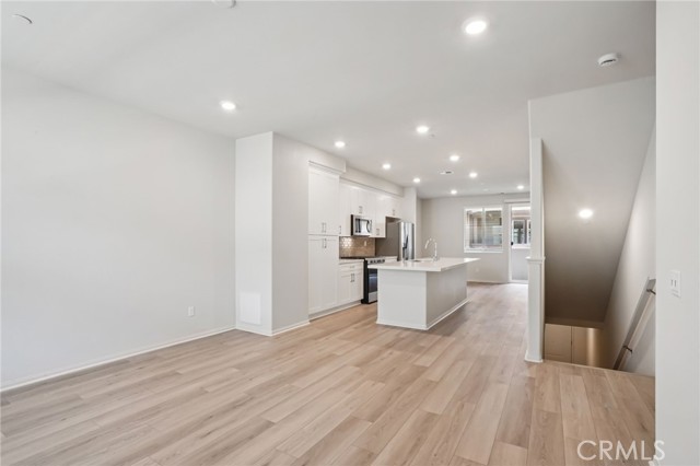 MLS #OC25262589 image #5