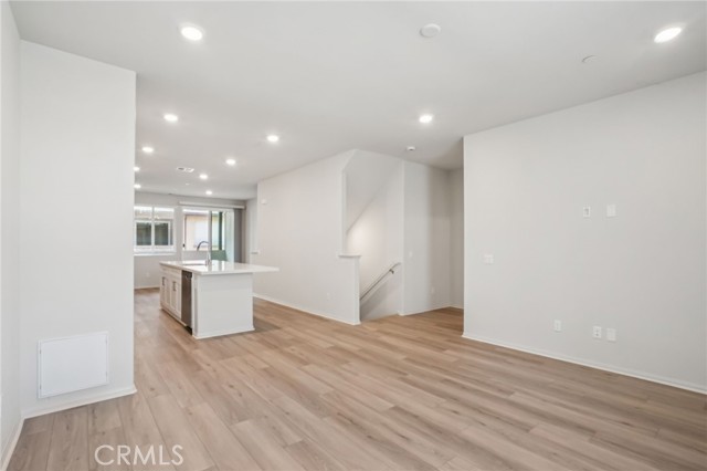 MLS #OC25262589 image #6