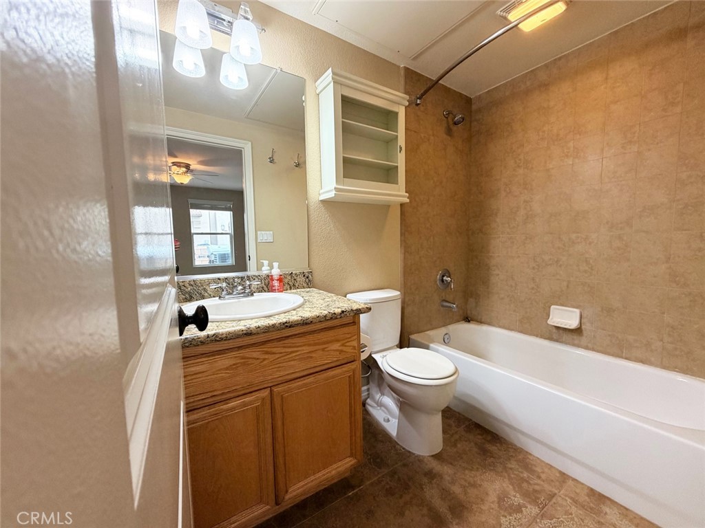 MLS #OC25262600 image #5