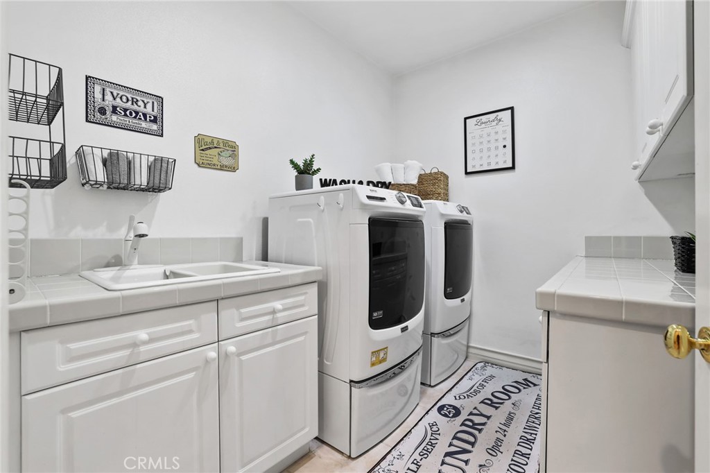 MLS #OC25262603 image #22