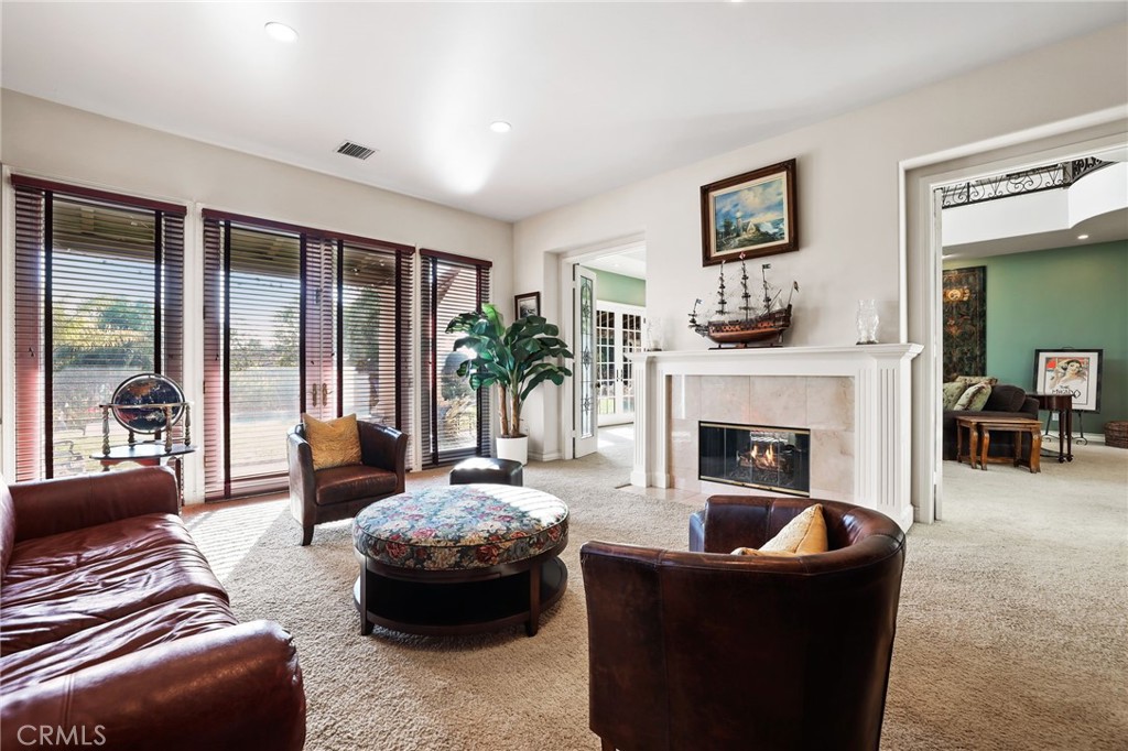 MLS #OC25262603 image #24