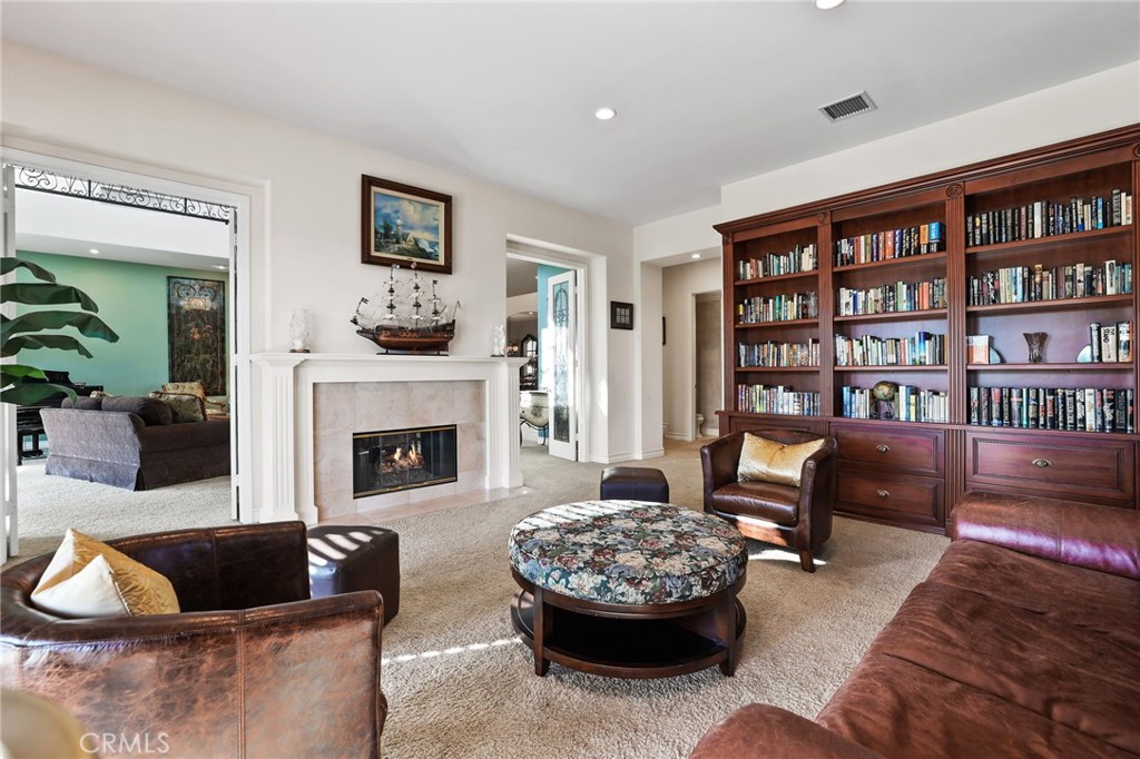 MLS #OC25262603 image #25