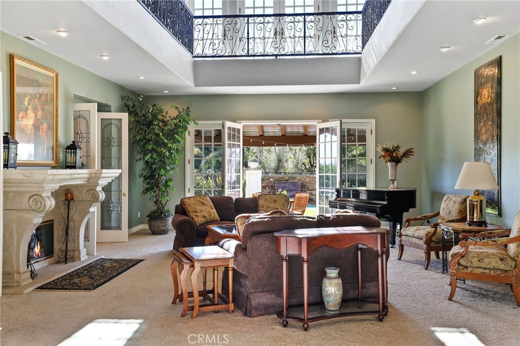 MLS #OC25262603 image #3