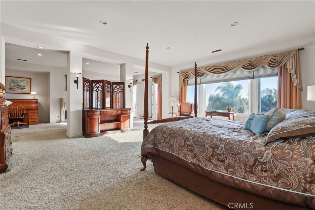 MLS #OC25262603 image #40