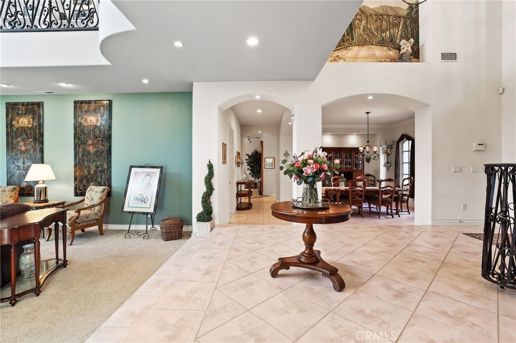 MLS #OC25262603 image #9