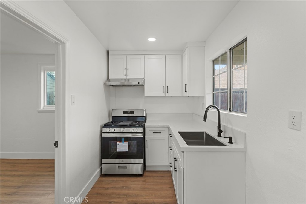 MLS #OC25262612 image #0