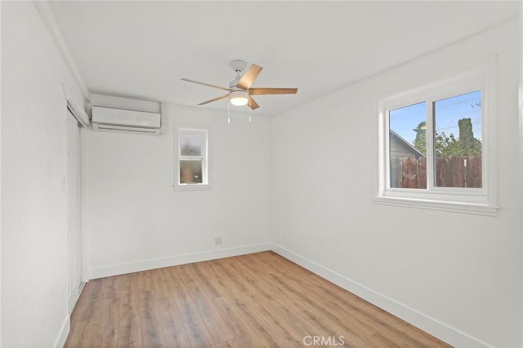 MLS #OC25262612 image #3