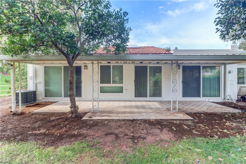 MLS #OC25262630 image #7