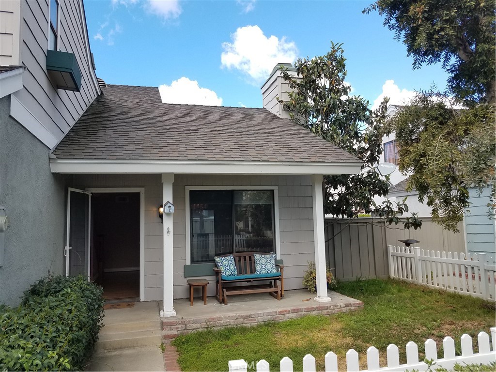 MLS #OC25262655 image #1