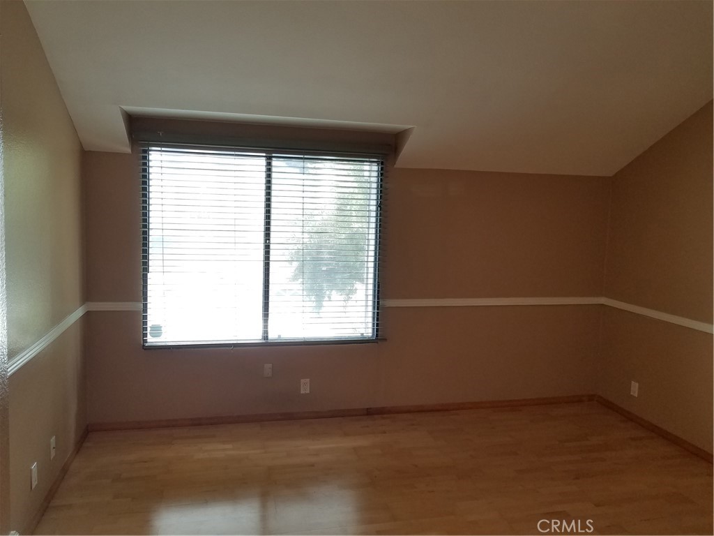 MLS #OC25262655 image #23